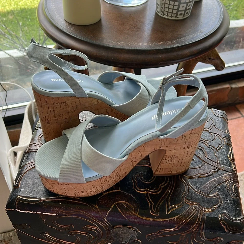 Ladies Madden Girl Light Blue Denim Cork Wedge 8 1/2 Brand New ! - Picture 2 of 5